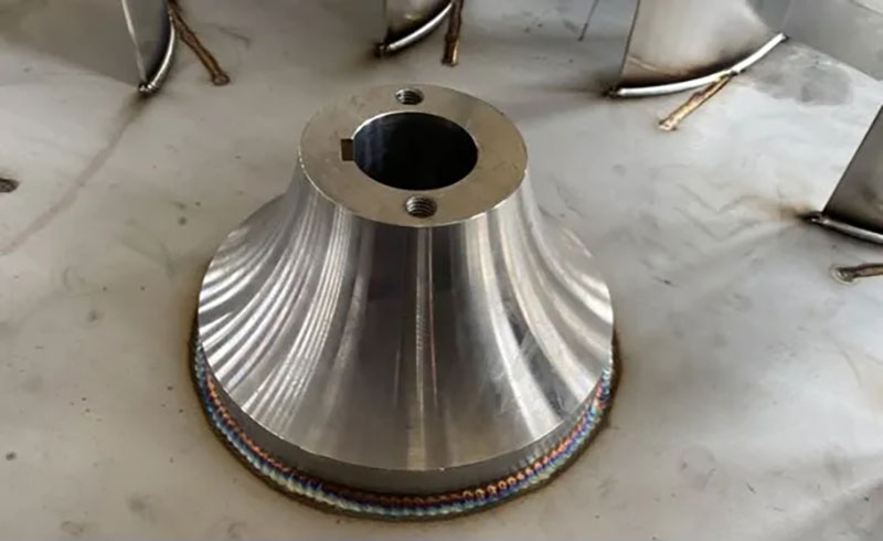 焊工標(biāo)兵欒俊杰:匠心獨(dú)運(yùn),品質(zhì)卓越 焊工標(biāo)兵欒俊杰:匠心獨(dú)運(yùn),品質(zhì)卓越